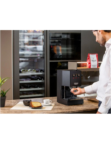Ekspres kolbowy GAGGIA Classic EVO E24, czarny