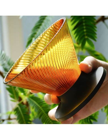 Hario NEO V60-02 Dripper z Tritanu, kolor bursztynowy