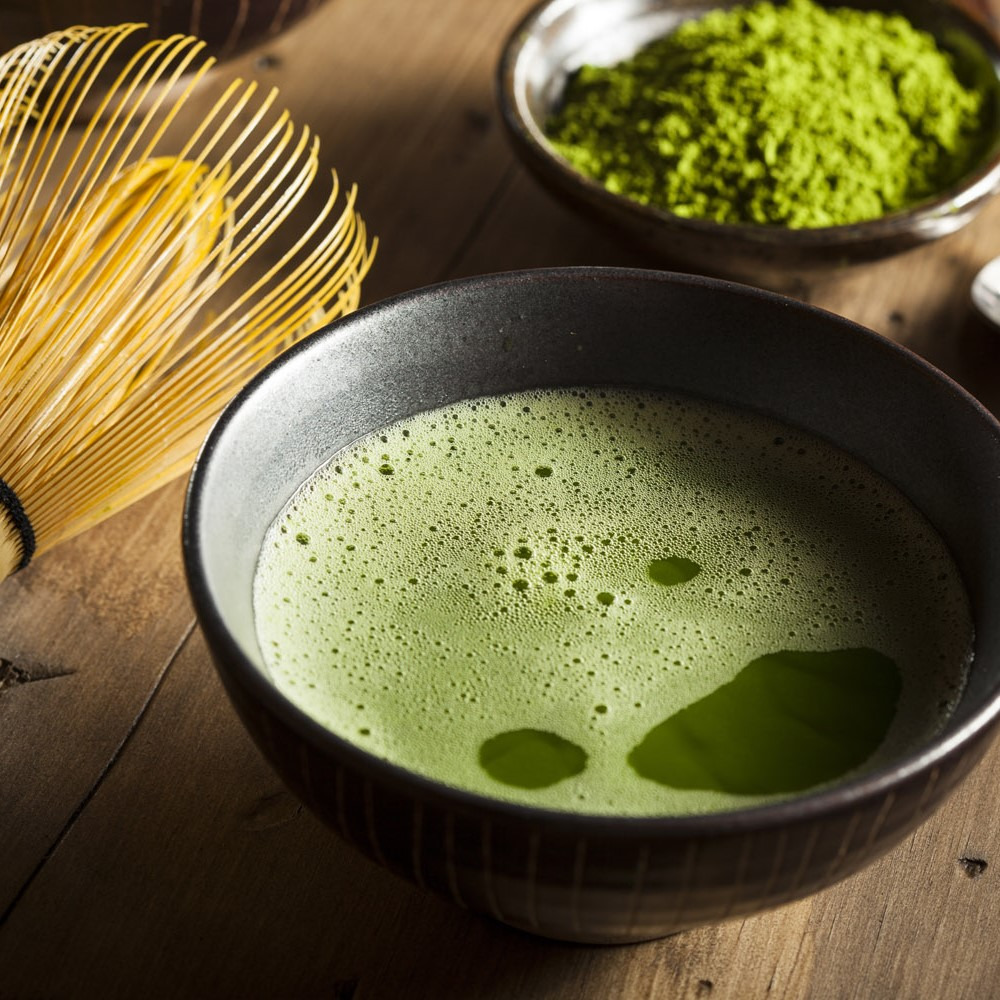 Matcha – nowoczesny fenomen z bogatą tradycją i korzyściami zdrowotnymi